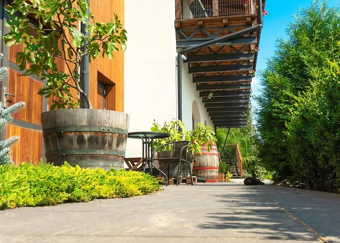 Winnica Plochockich Country House